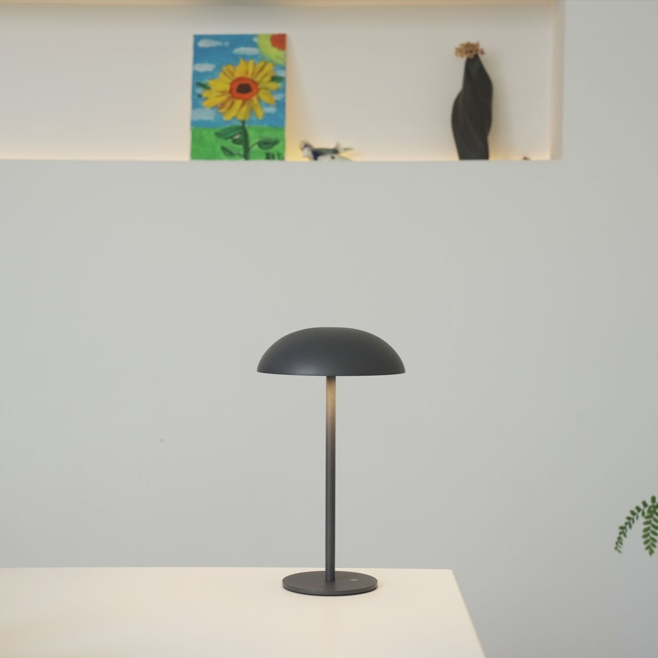 Minimalist LED Table Lamp – Relax-W Basic Collection